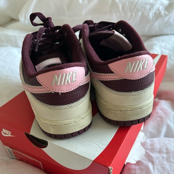 Nike Dunk Low Valentines Day Pink / Pale Ivory - Picture 6 of 7